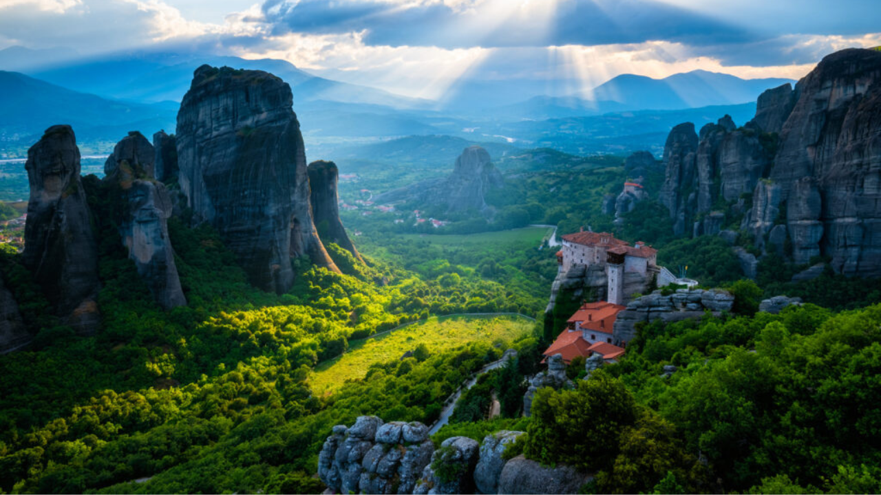 Spotlight on Greece: A Journey Through History, Culture, and Natural Beauty